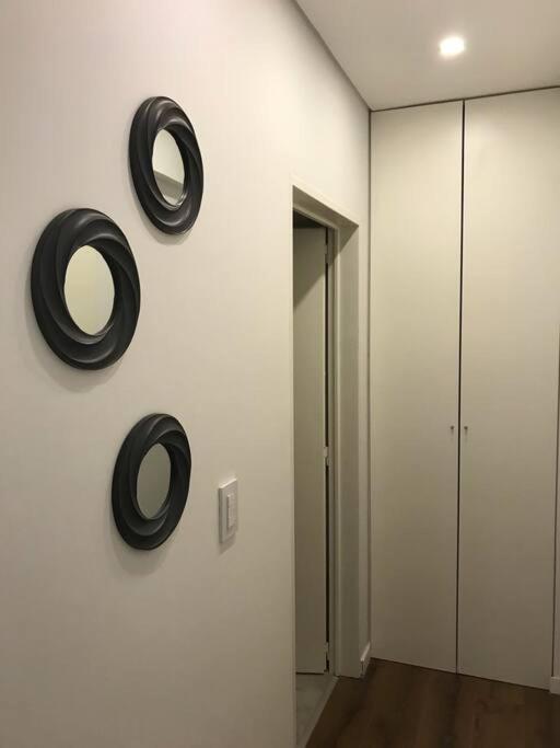 Suite In San Telmo Dormitorio En Suite Con Dos Banos Y Balcon A La Calle Буэнос-Айрес Экстерьер фото